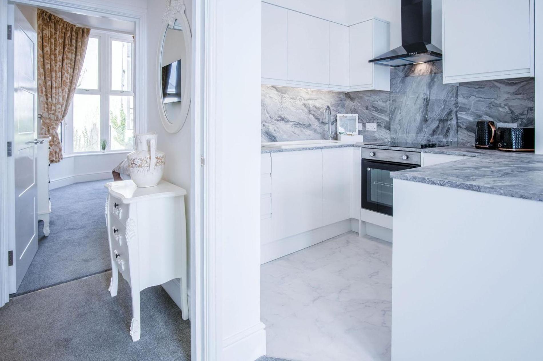 Apartment St Catherines View - 2 Bedroom - Panorama -