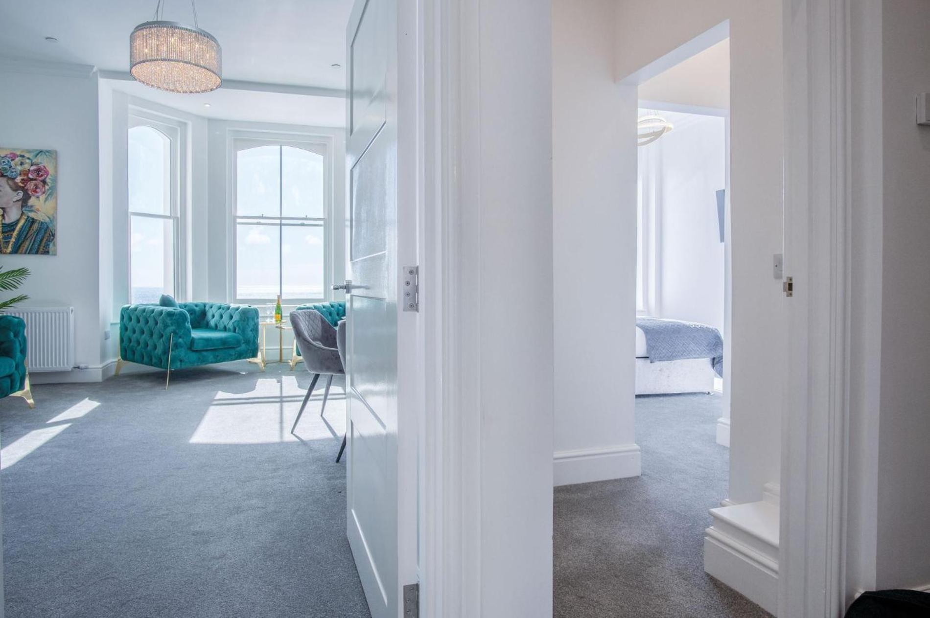 St Catherines View - 2 Bedroom - Panorama - *